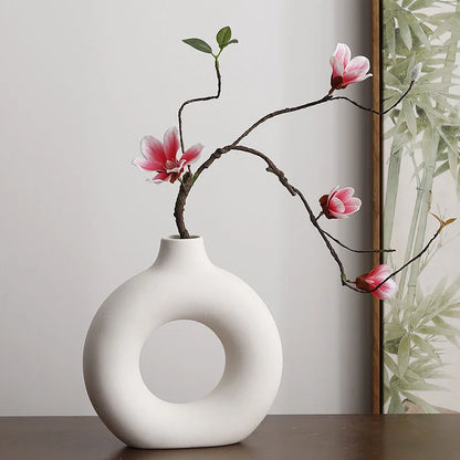 Minimalist Donut Vase